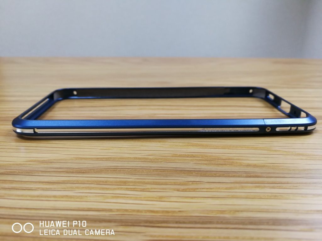 Huawei P10 金属フレームケースのバンパーブルーの左側