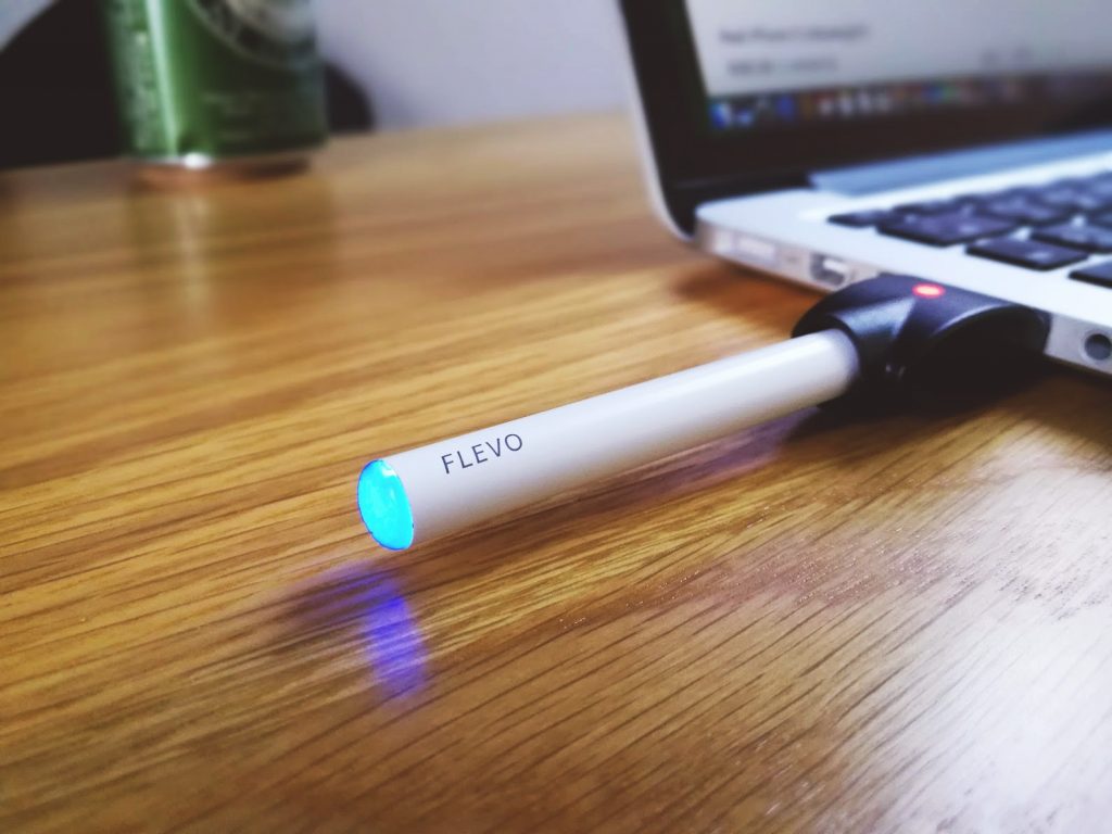 電子タバコflevo フレヴォ 開封レビュー 匂い 煙なしで非喫煙者に最適でかなり良い Daikingのおブログ