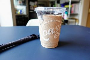 Roasted COFFEE LABORATORYエソラ池袋のバナナ&チョコレートシェイク